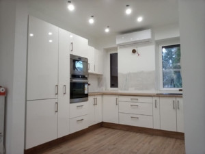 Köbli bútor, egyedi bútorok készítése Szombathely kép