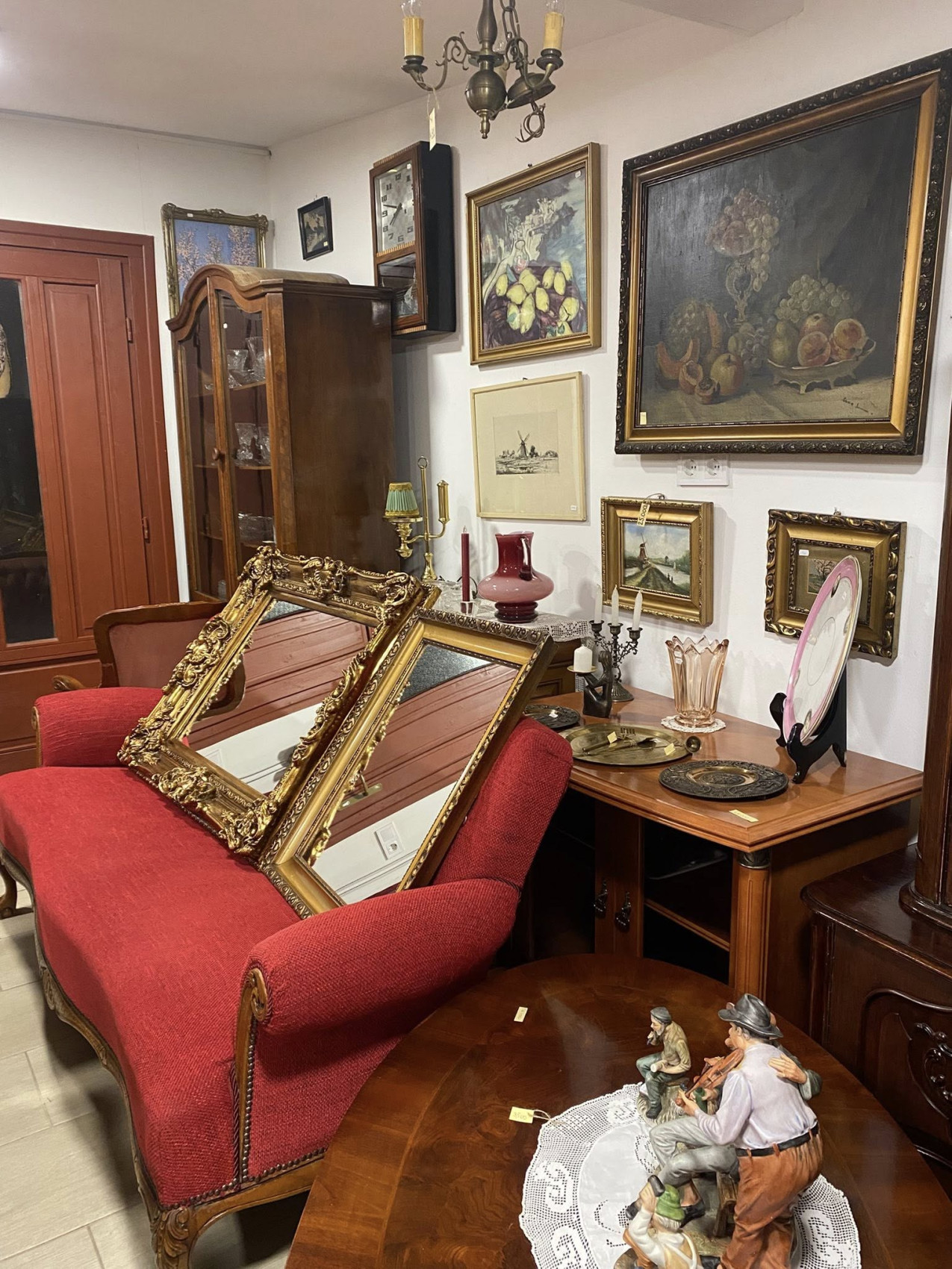 Adok-Veszek Antik és stílbútorok Használt Cikkek Boltja Göd kép