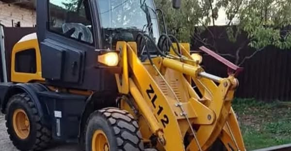 Lévay József Gépi földmunka Balatonlelle kép