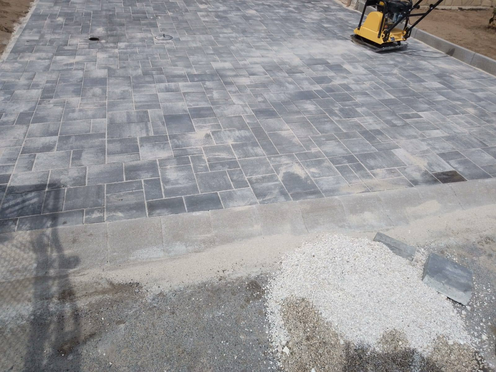 Lévay József Gépi földmunka Balatonlelle kép