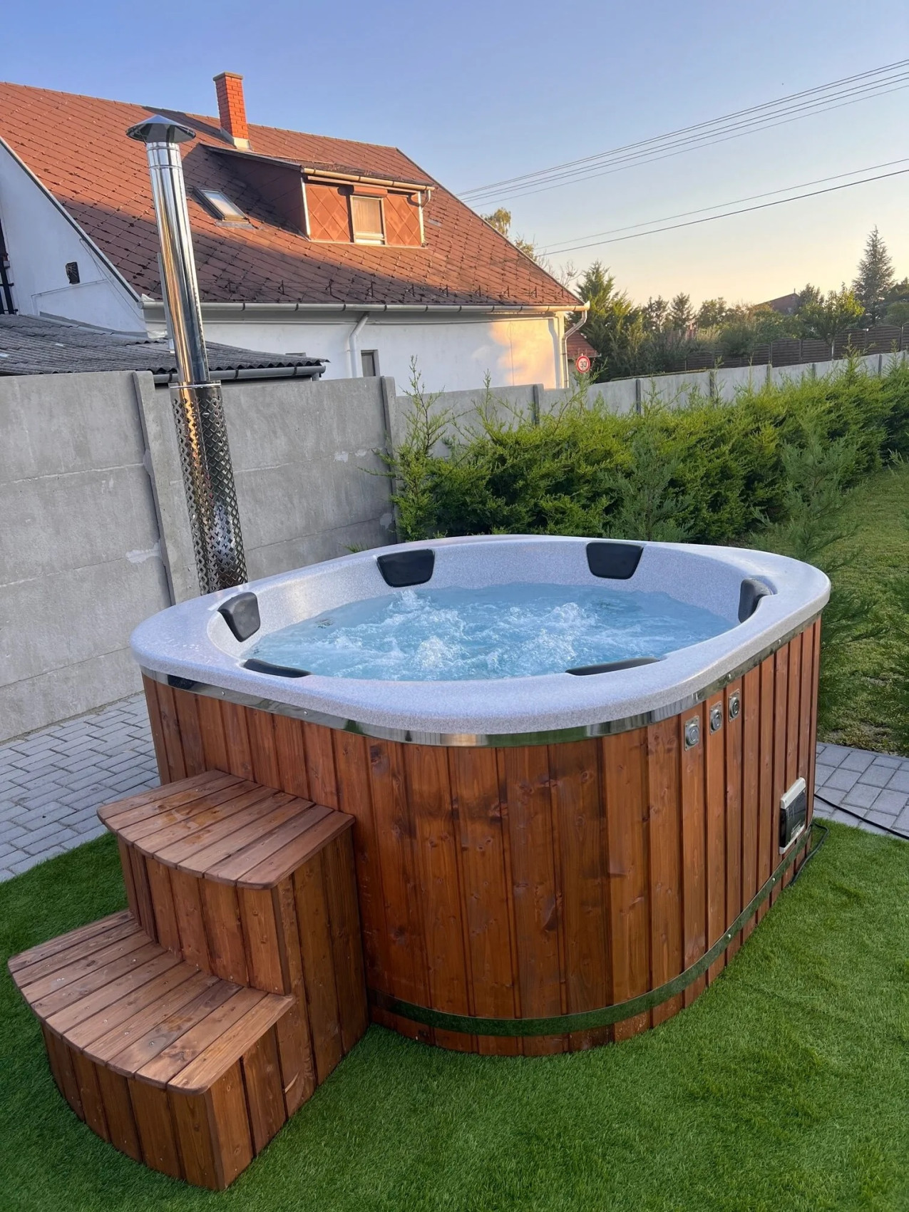 Fekete Orchidea Apartman Balatonkenese kép