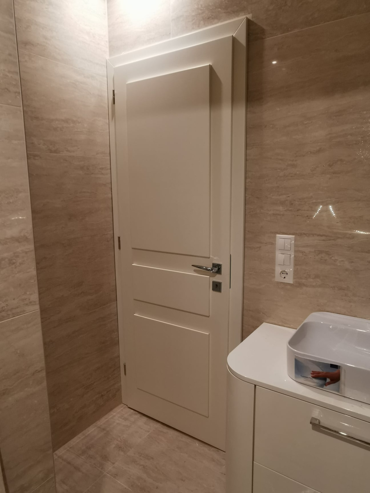 Beltéri ajtók gyártása tömör fából Sapiro-Transz Faipari Kft. kép