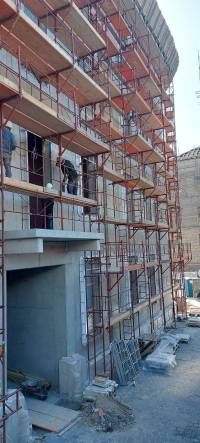 Graf Rendszer kft Homlokzati állványok, Építőipari segédeszközök forgalmazása kép