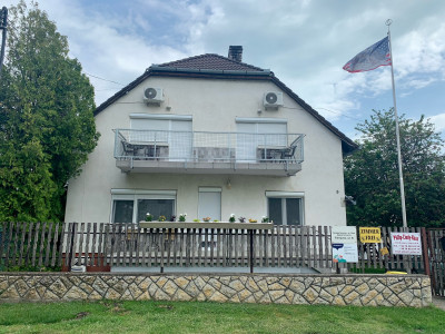 Philip-Cindy Haus Örvényes kép