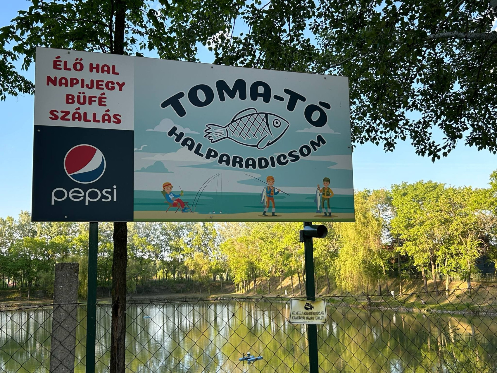 Toma Tó Horgászparadicsom  Kocsér Pest megye kép