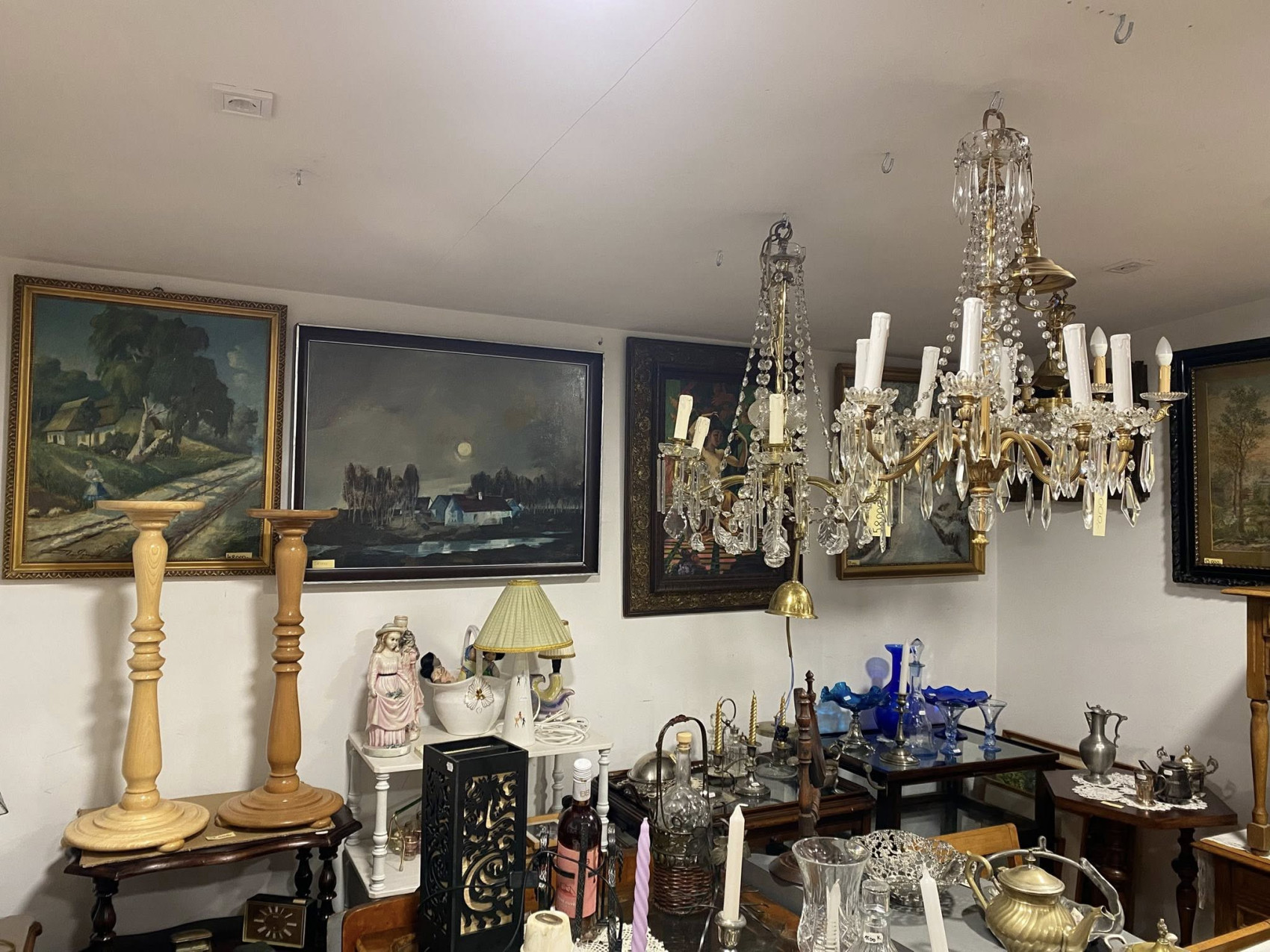 Adok-Veszek Antik és stílbútorok Használt Cikkek Boltja Göd kép