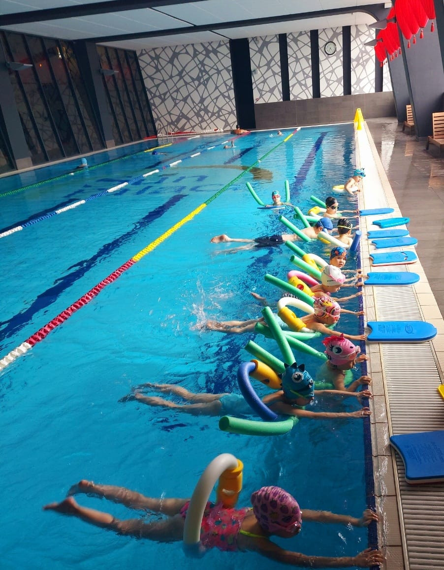 Andris úszás Óbuda +36-30-564-8769 kép