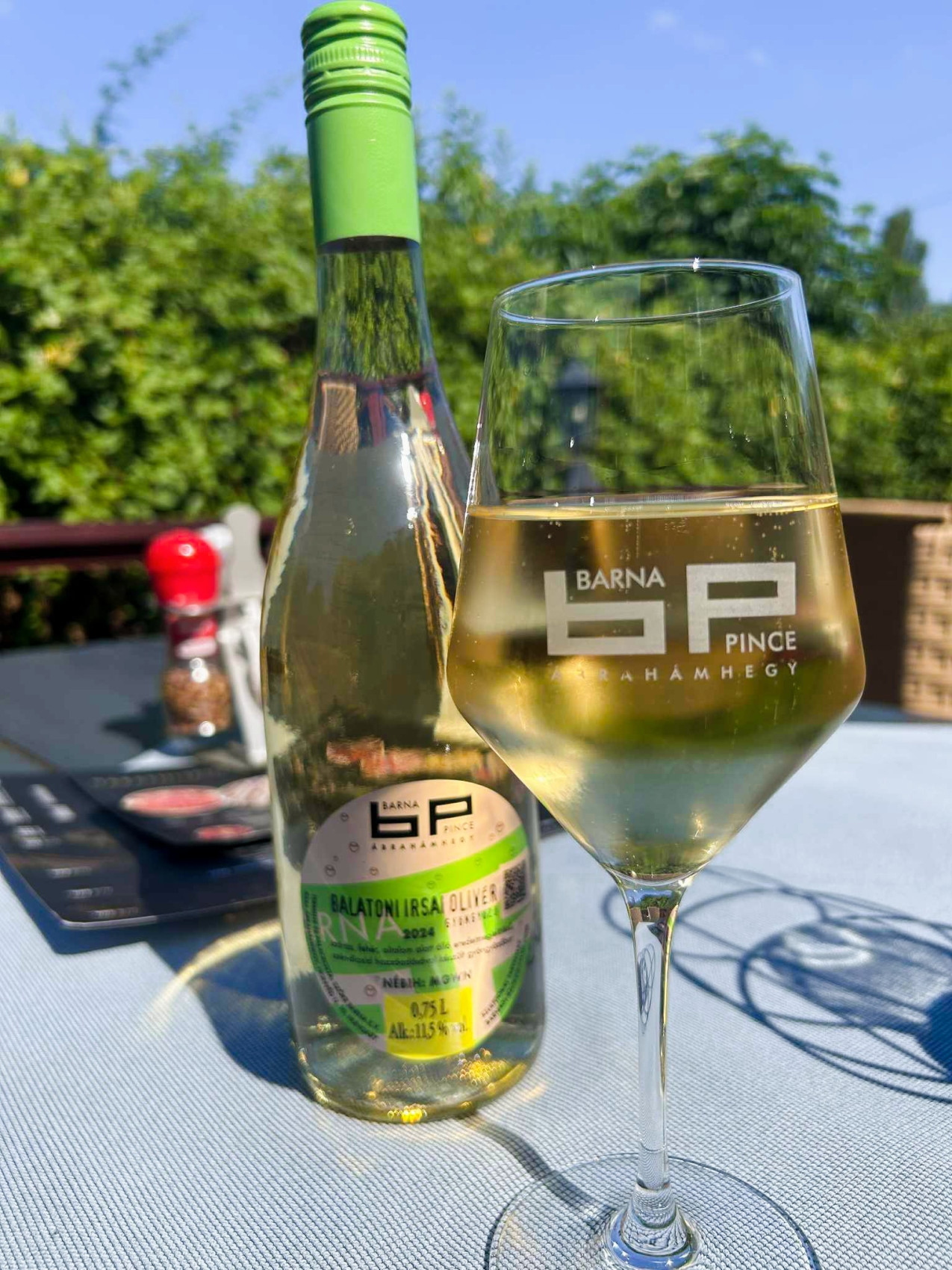 Barna Borozó Ábrahámhegy kép