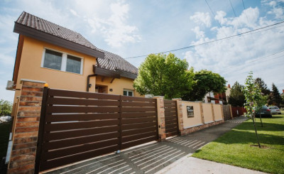 Móra Vendégház és Németh apartmanházak Mórahalom Csongrád vármegyében kép